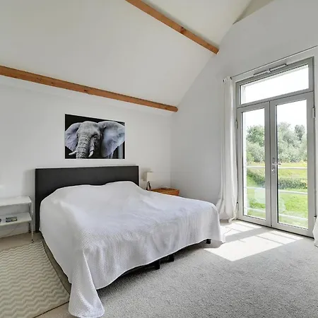 Bed & Breakfast Pompgebouw Aan De Rijn Tolkamer