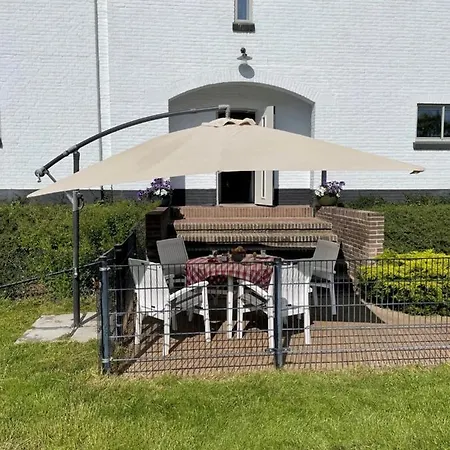 Pompgebouw Aan De Rijn Bed & Breakfast